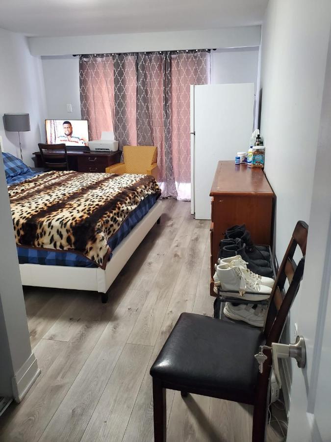 Maxwell Esabu Apartamento Toronto Exterior foto