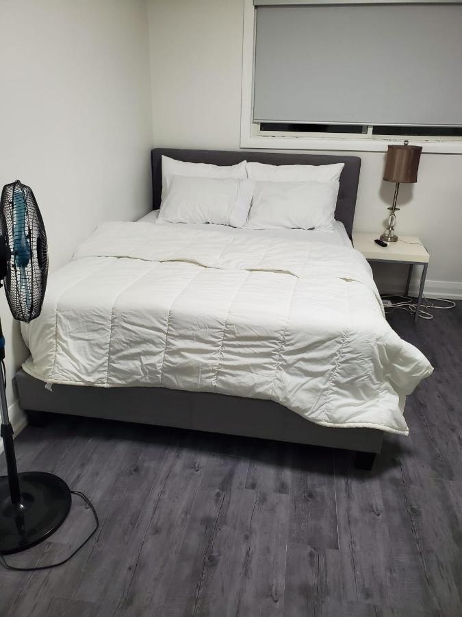 Maxwell Esabu Apartamento Toronto Exterior foto